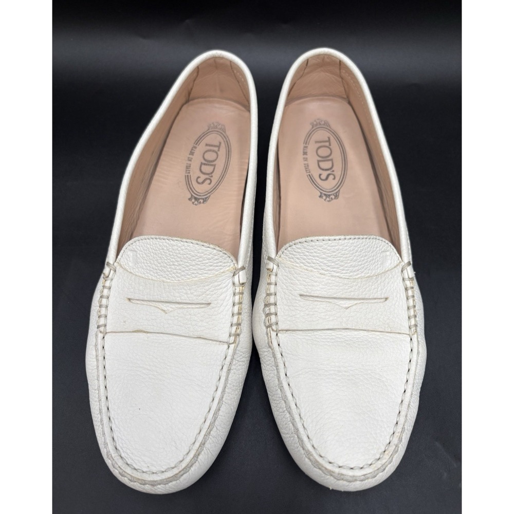 Tod's Womens Size US 8 White Leather Driving Loafers Slip On Flats Round Toe GUC